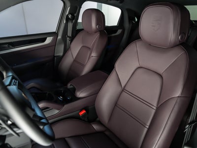 2026 Porsche Cayenne Coupe Base