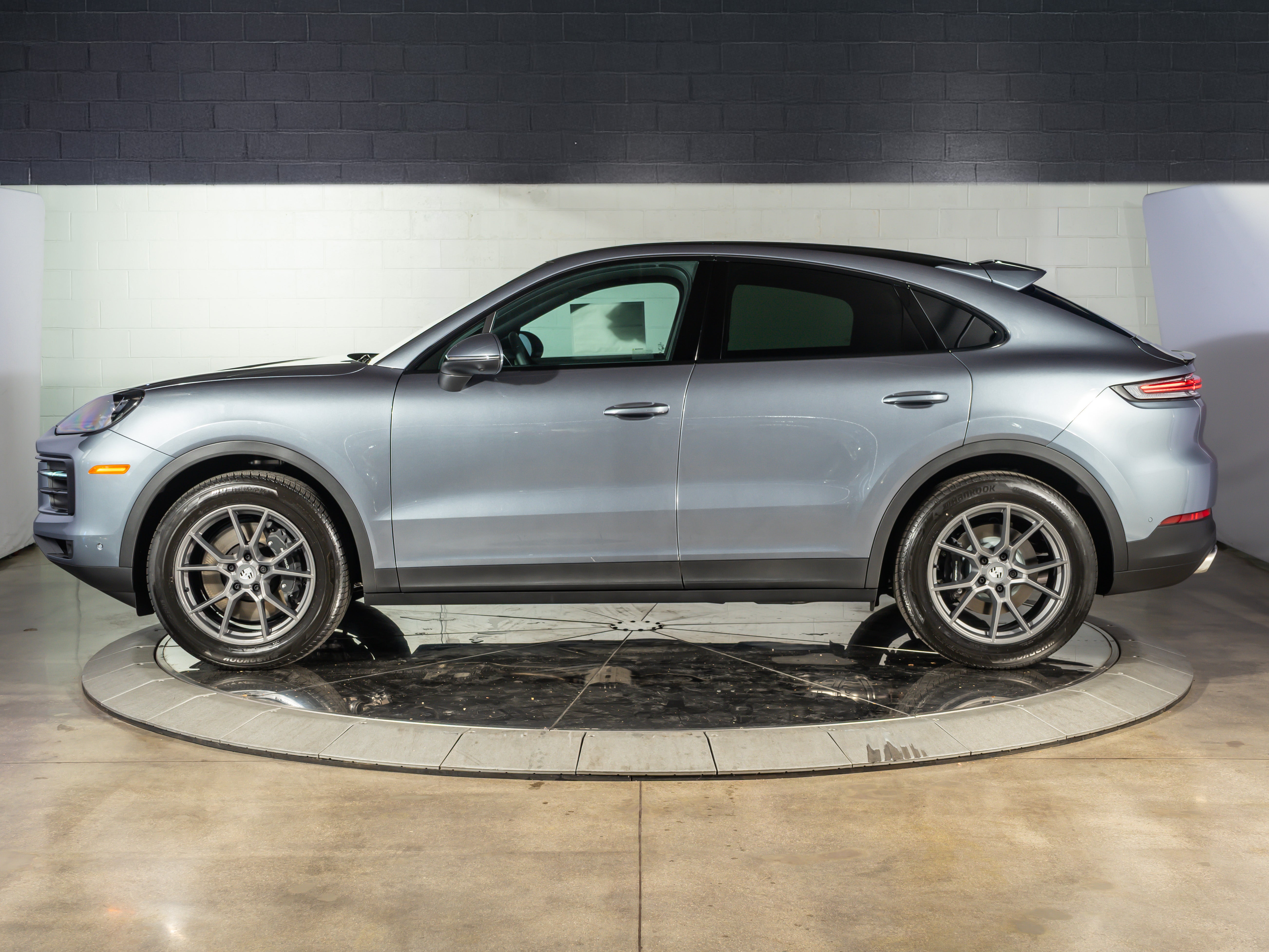 2026 Porsche Cayenne Coupe Base