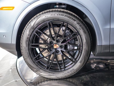 2026 Porsche Cayenne Coupe Base