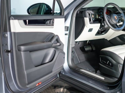 2026 Porsche Cayenne Coupe Base