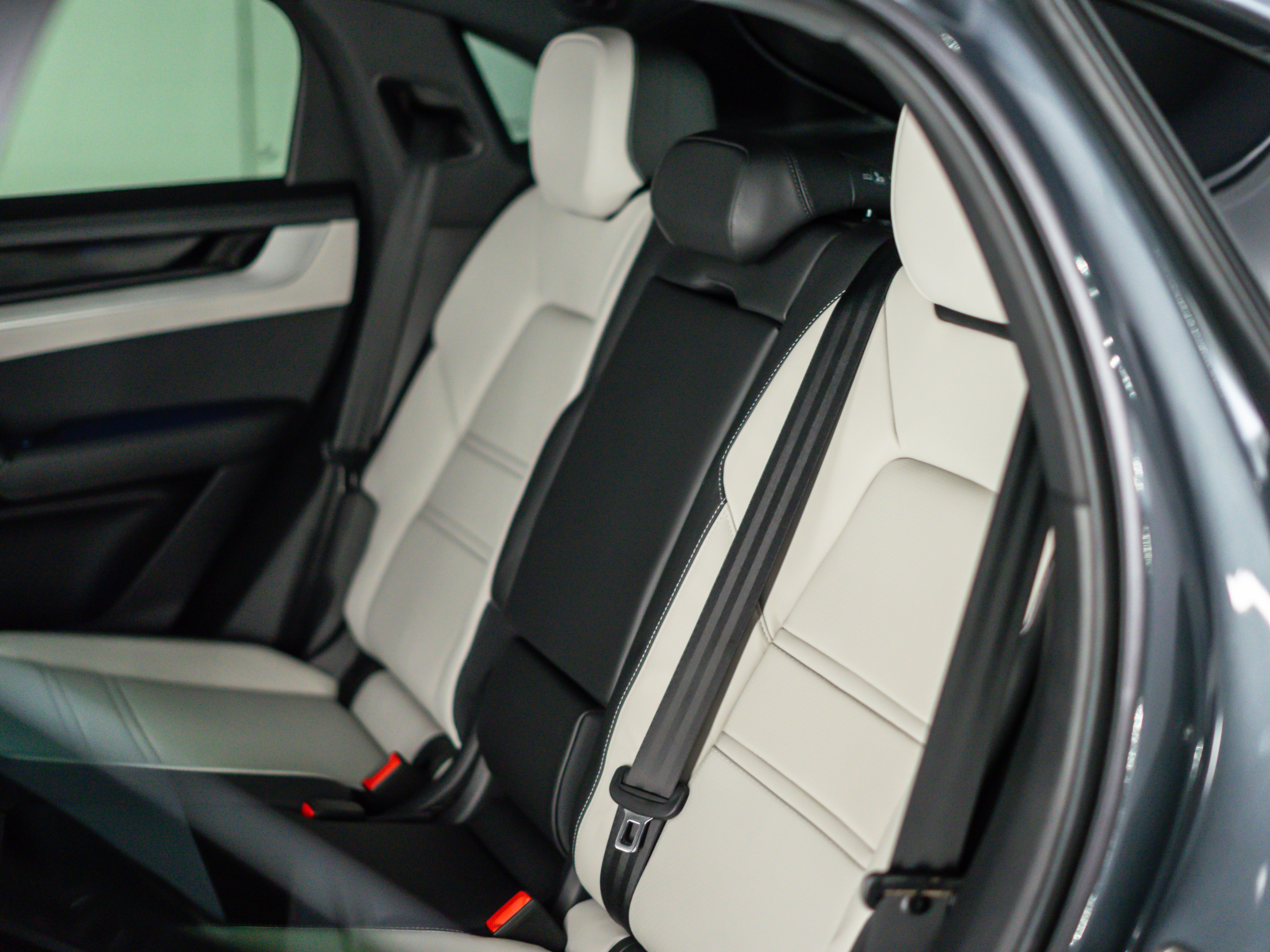 2026 Porsche Cayenne Coupe Base