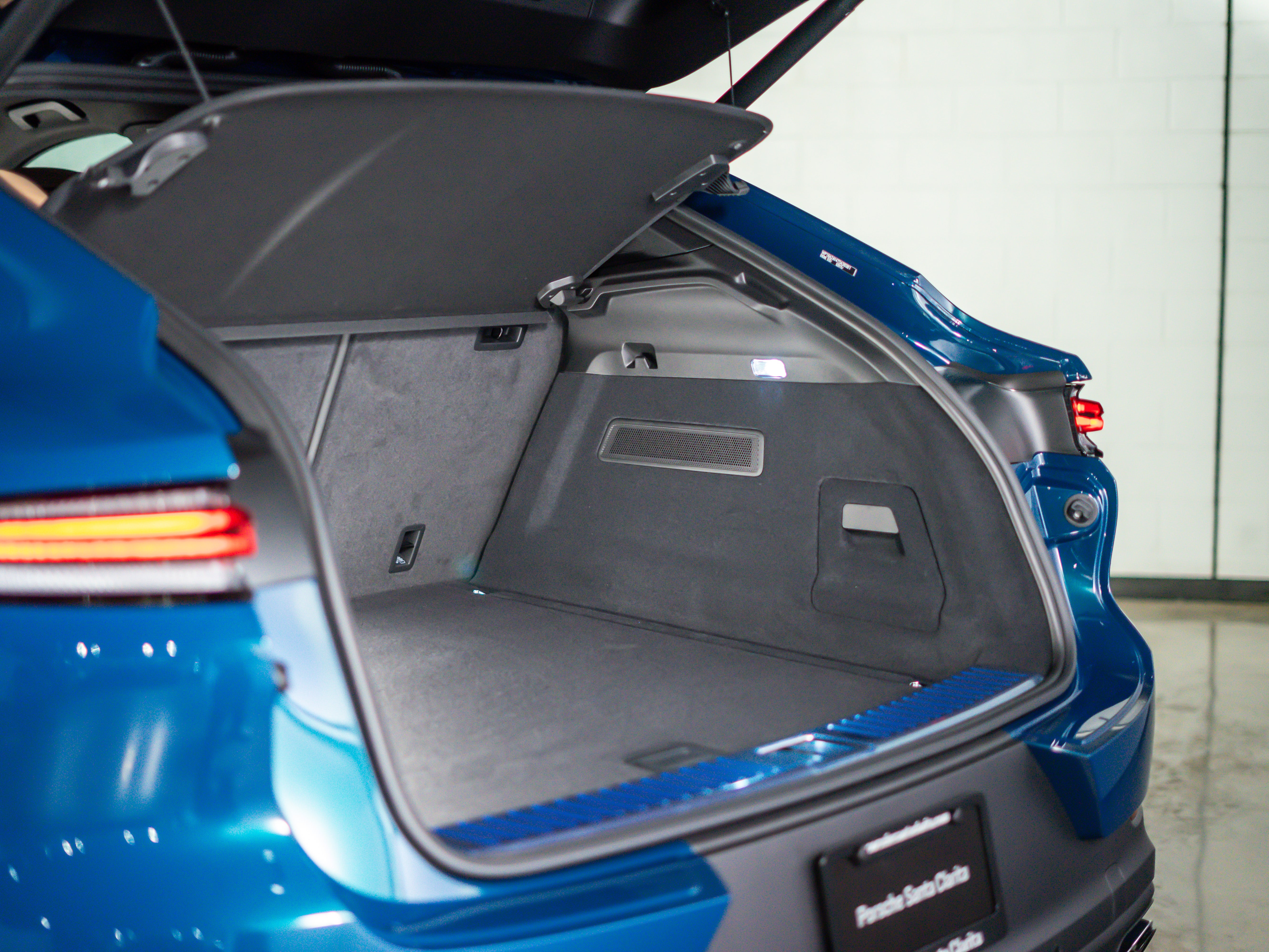 2026 Porsche Cayenne Coupe Base