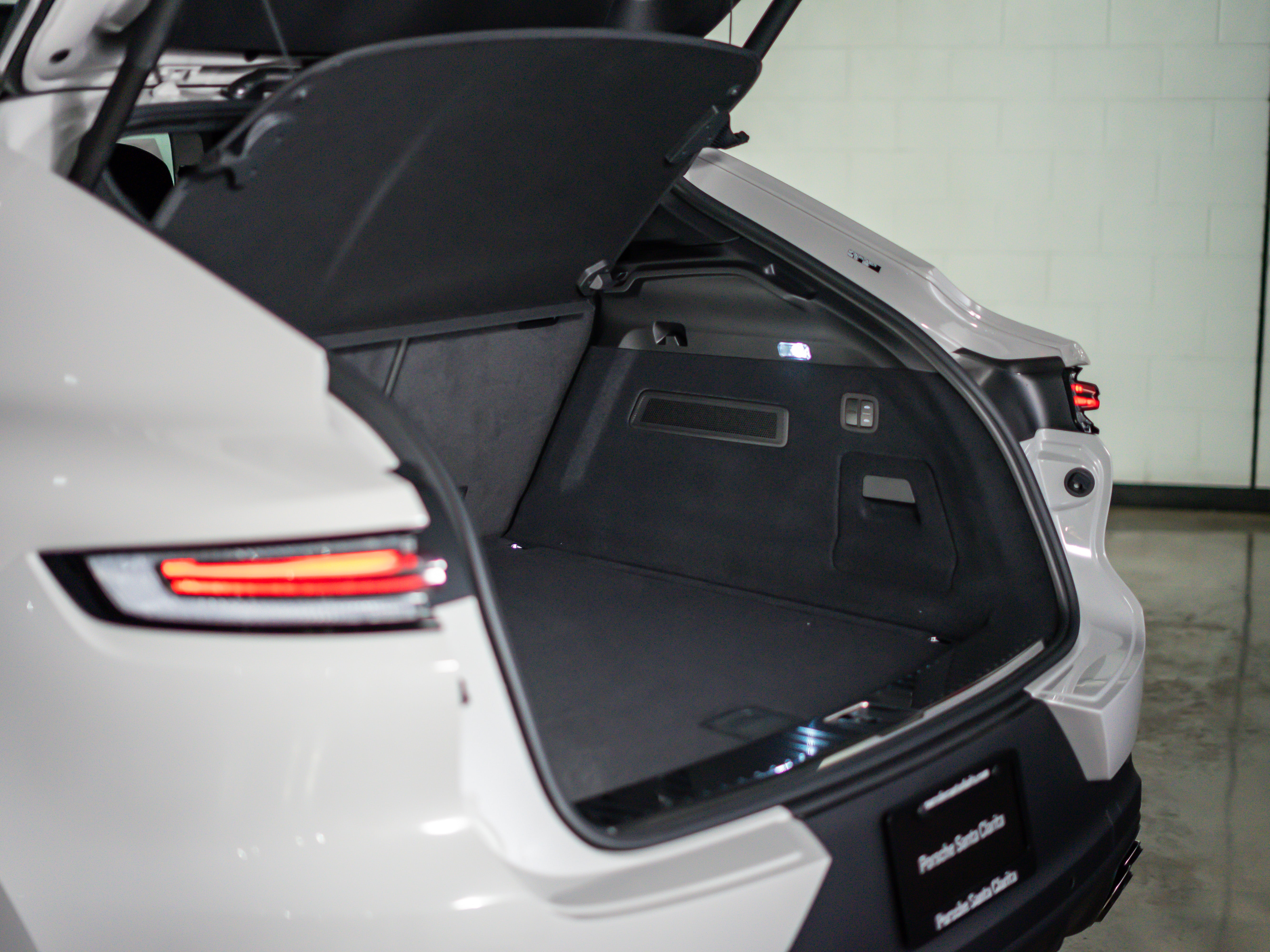 2026 Porsche Cayenne Coupe Base