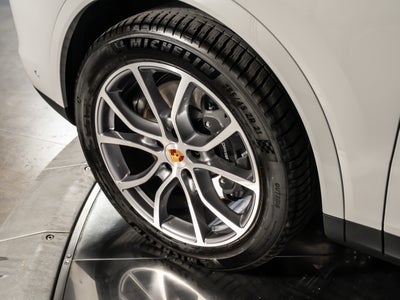2026 Porsche Cayenne Coupe Base