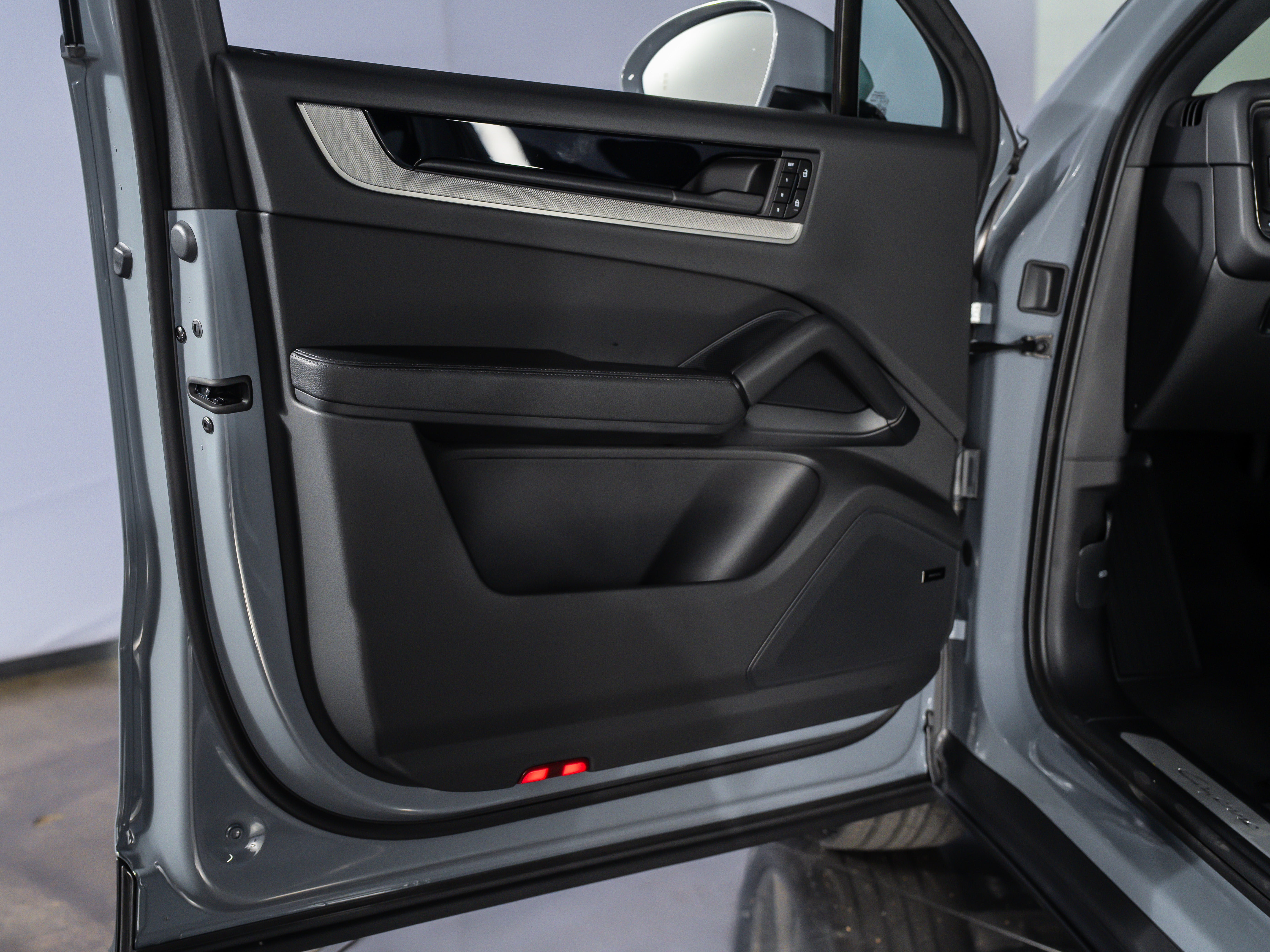 2026 Porsche Cayenne Coupe Base
