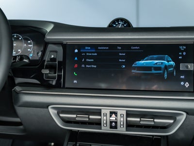 2026 Porsche Cayenne Coupe Base