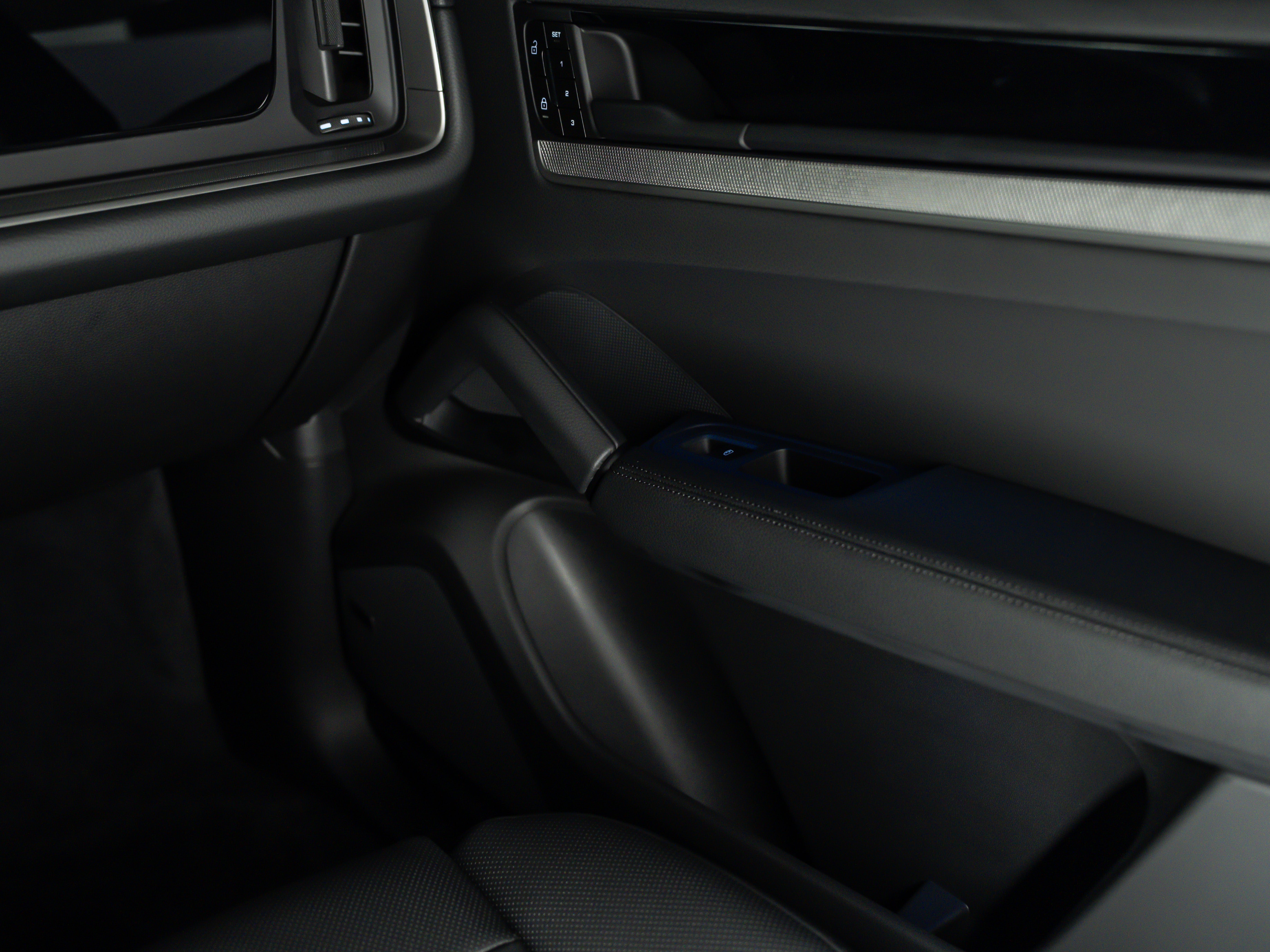 2026 Porsche Cayenne Coupe Base