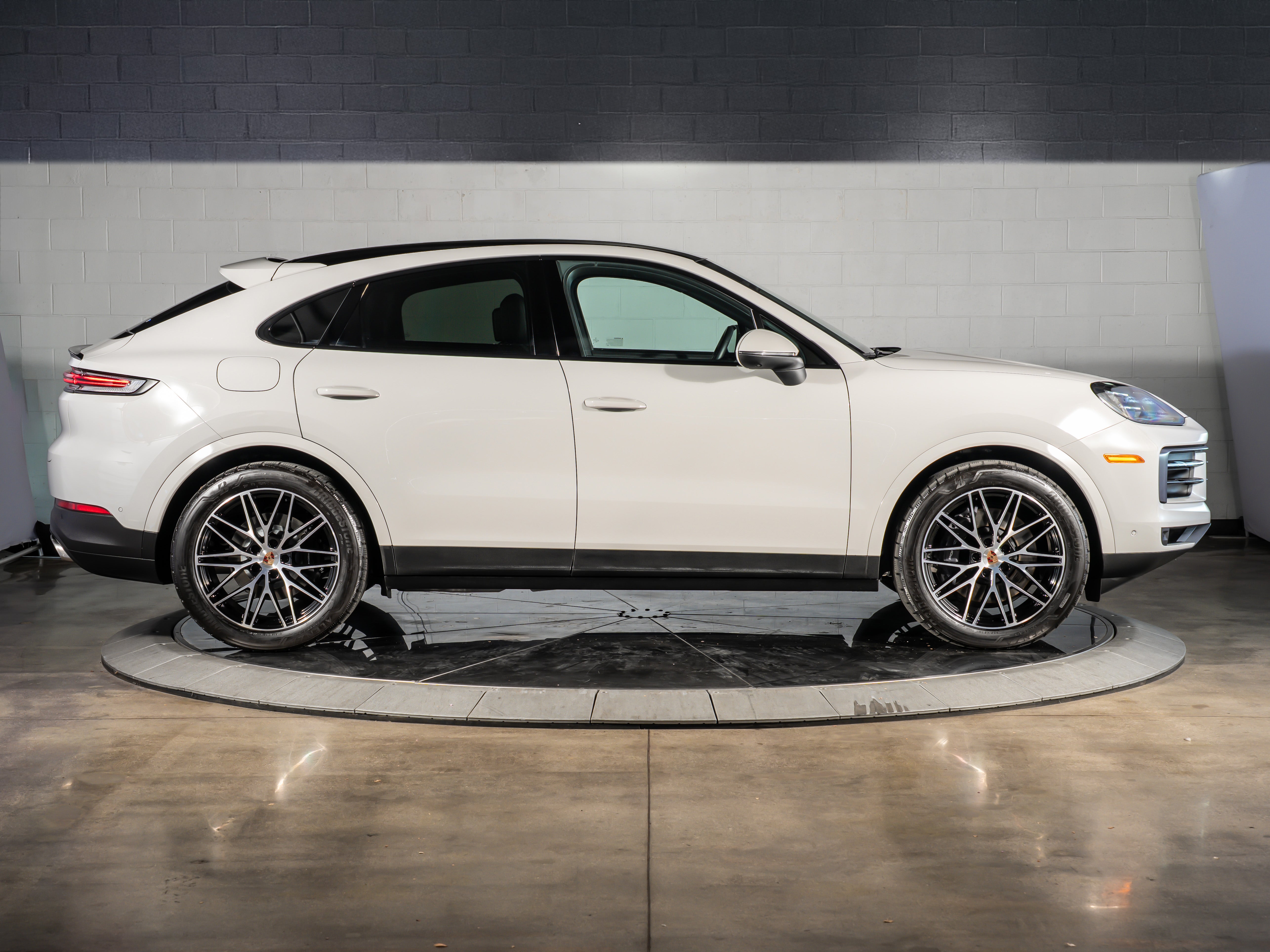 2025 Porsche Cayenne Coupe Coupe
