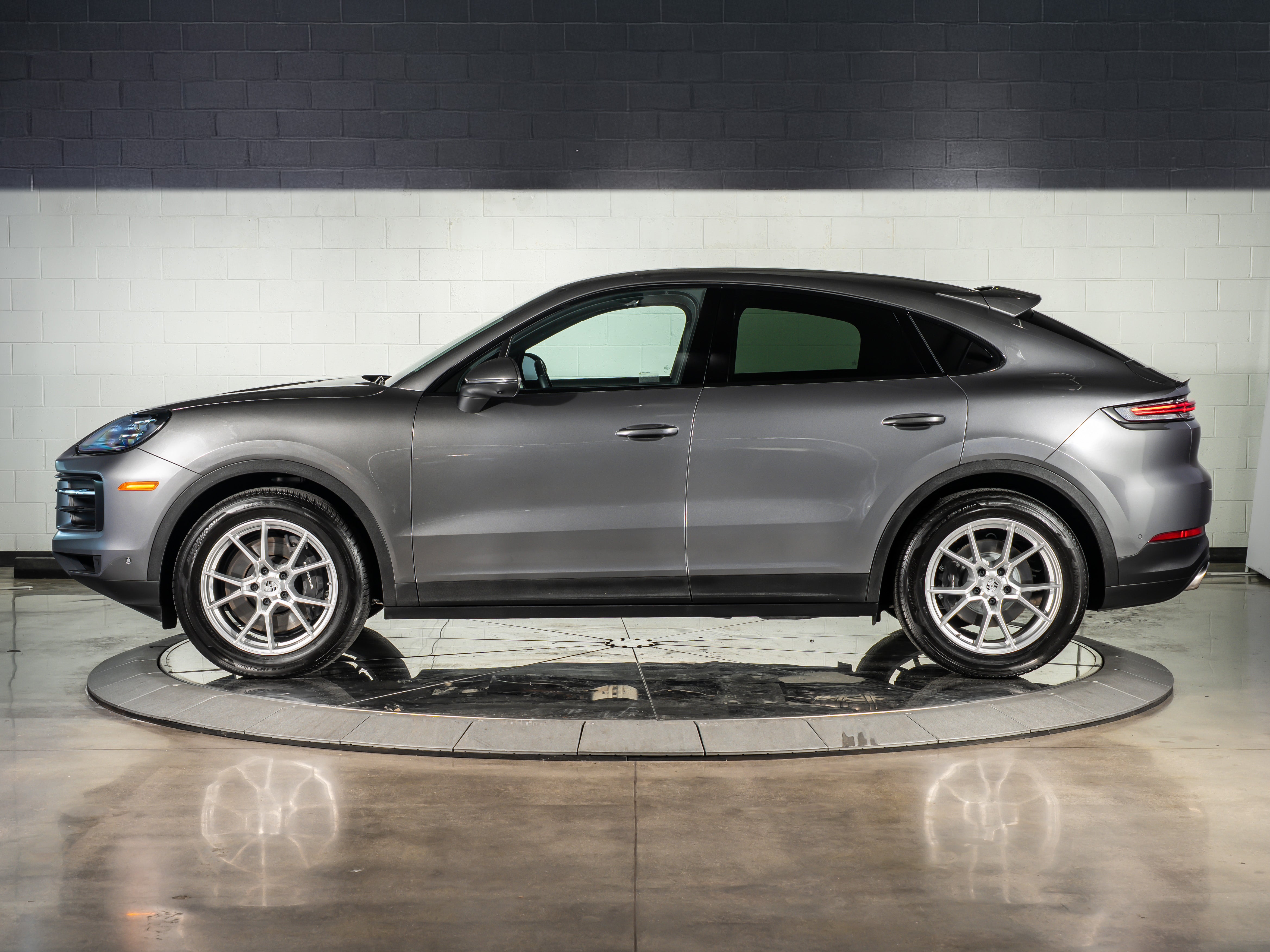 2025 Porsche Cayenne Coupe Base