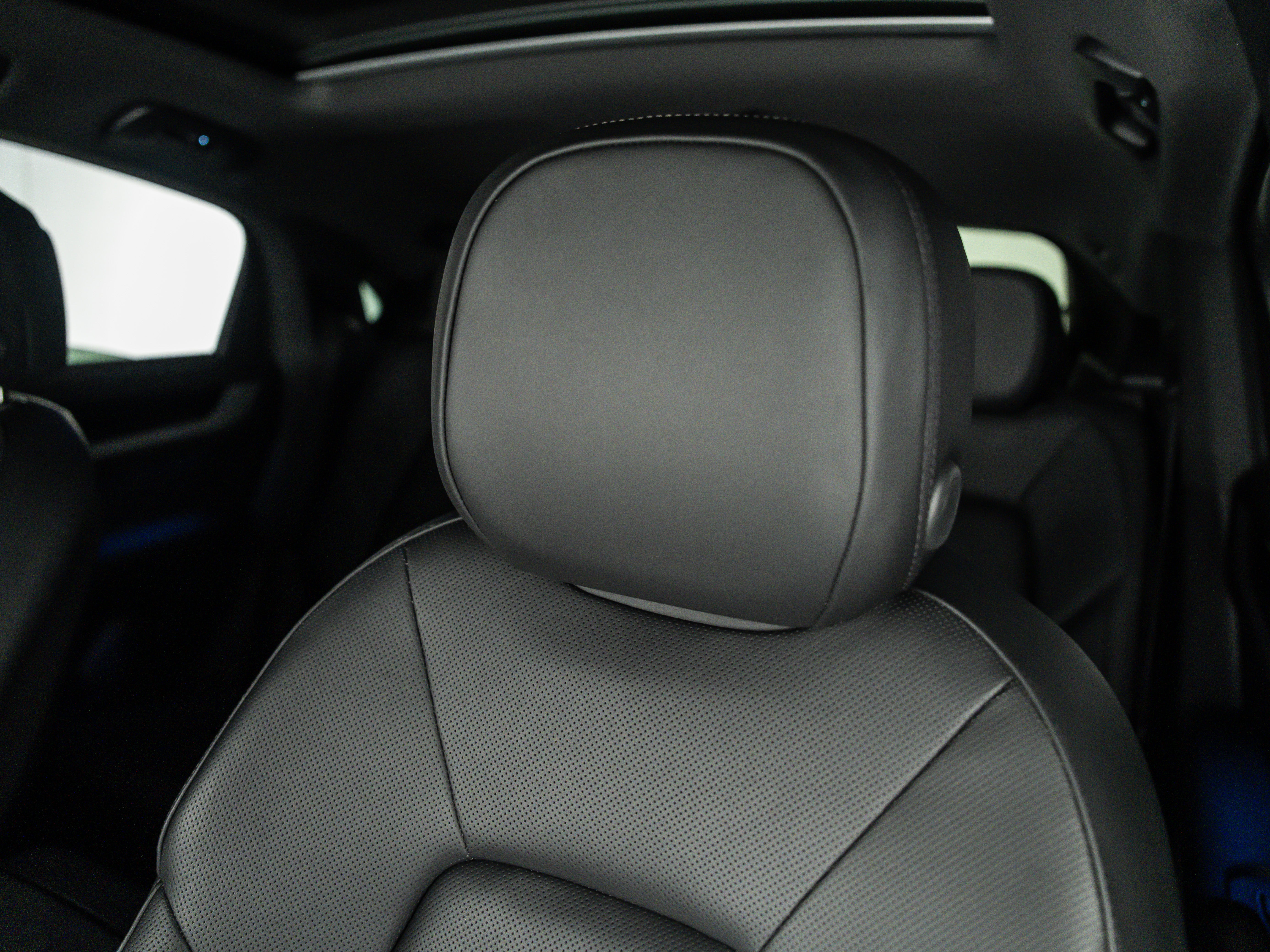 2025 Porsche Cayenne Coupe Base