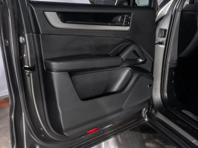 2025 Porsche Cayenne Coupe Base