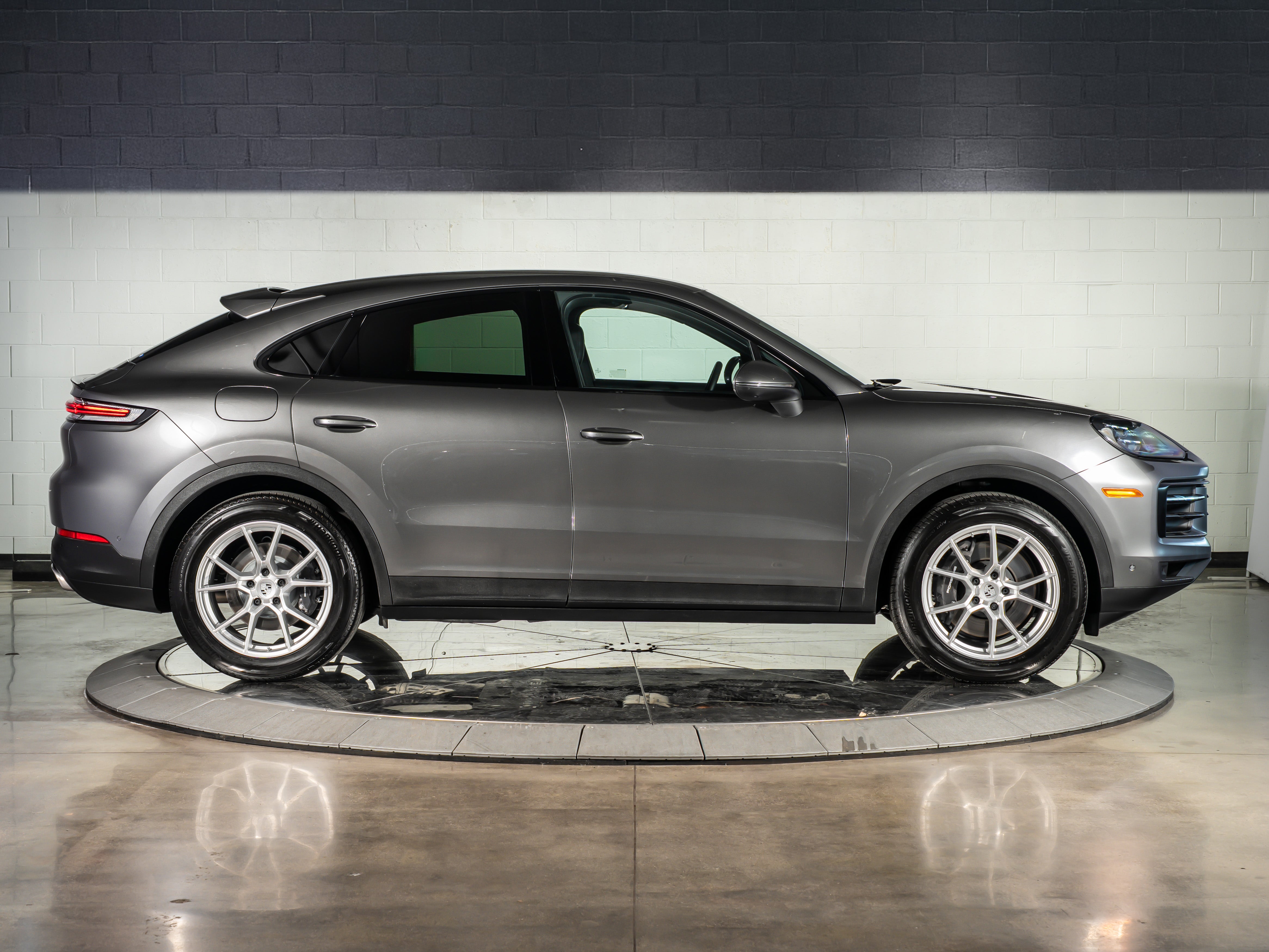 2025 Porsche Cayenne Coupe Base