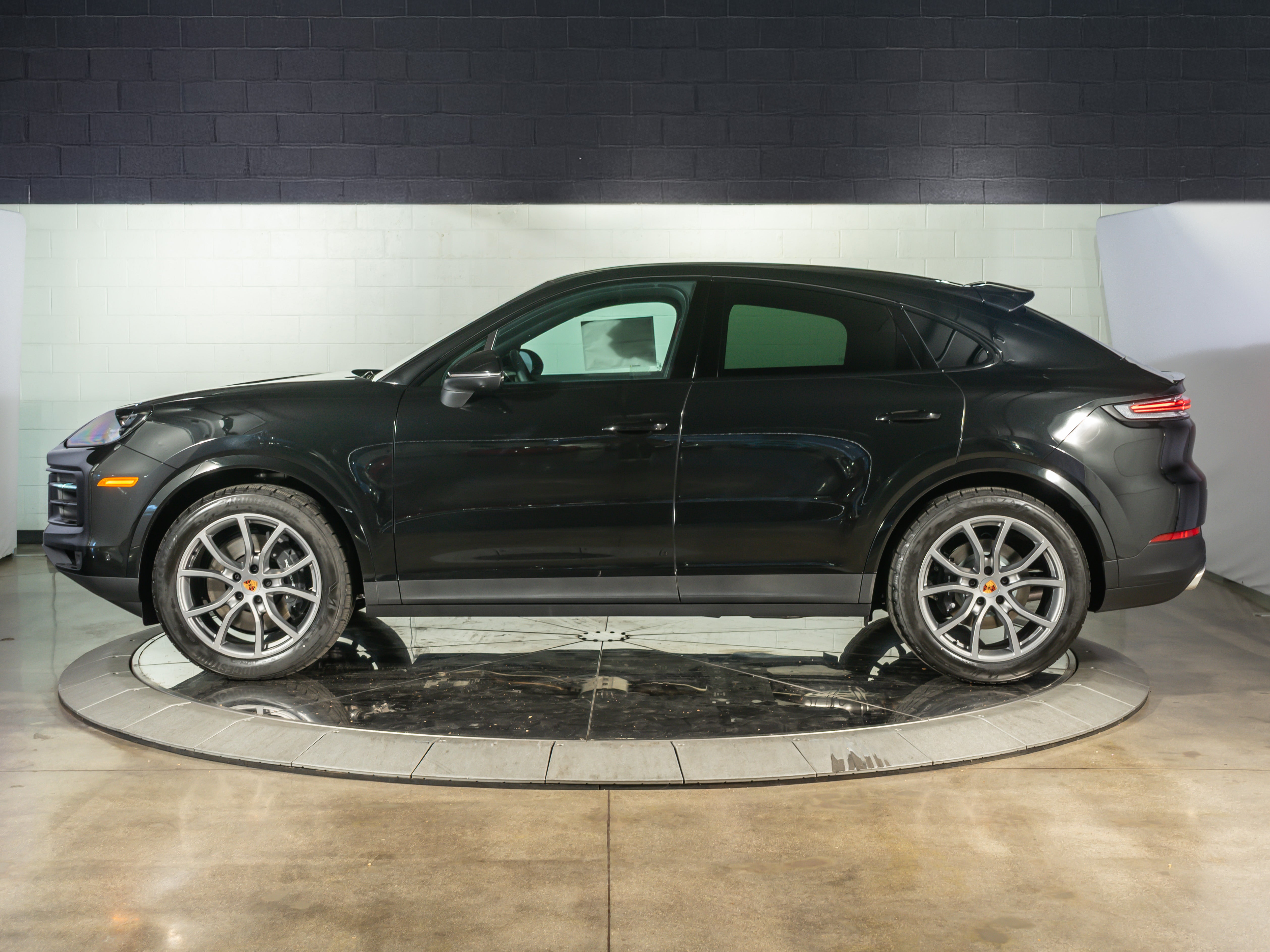 2026 Porsche Cayenne Coupe Base