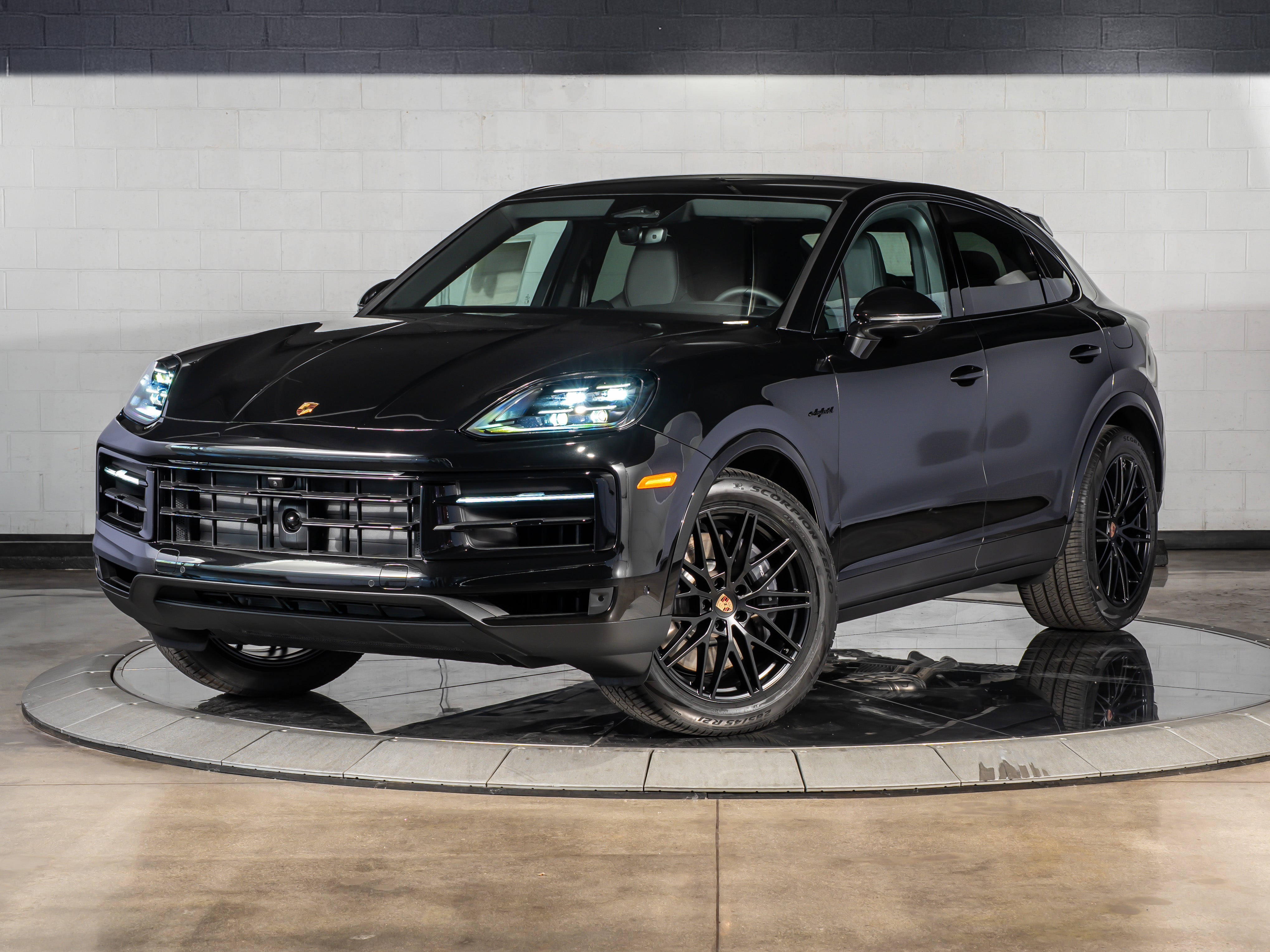 2026 Porsche Cayenne Coupe E-Hybrid