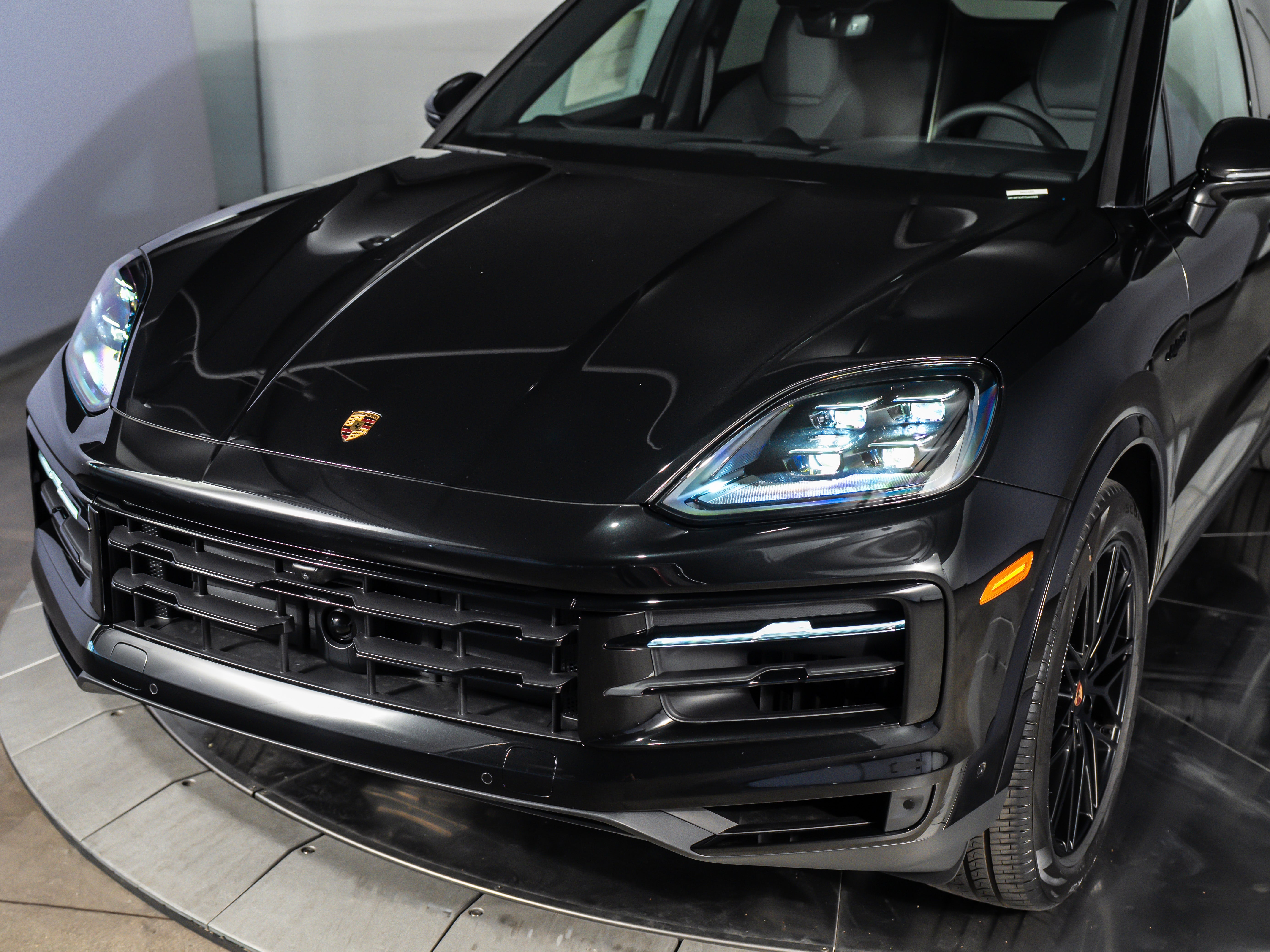 2026 Porsche Cayenne Coupe E-Hybrid