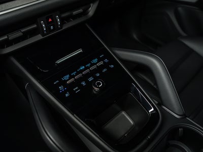 2026 Porsche Cayenne Coupe E-Hybrid