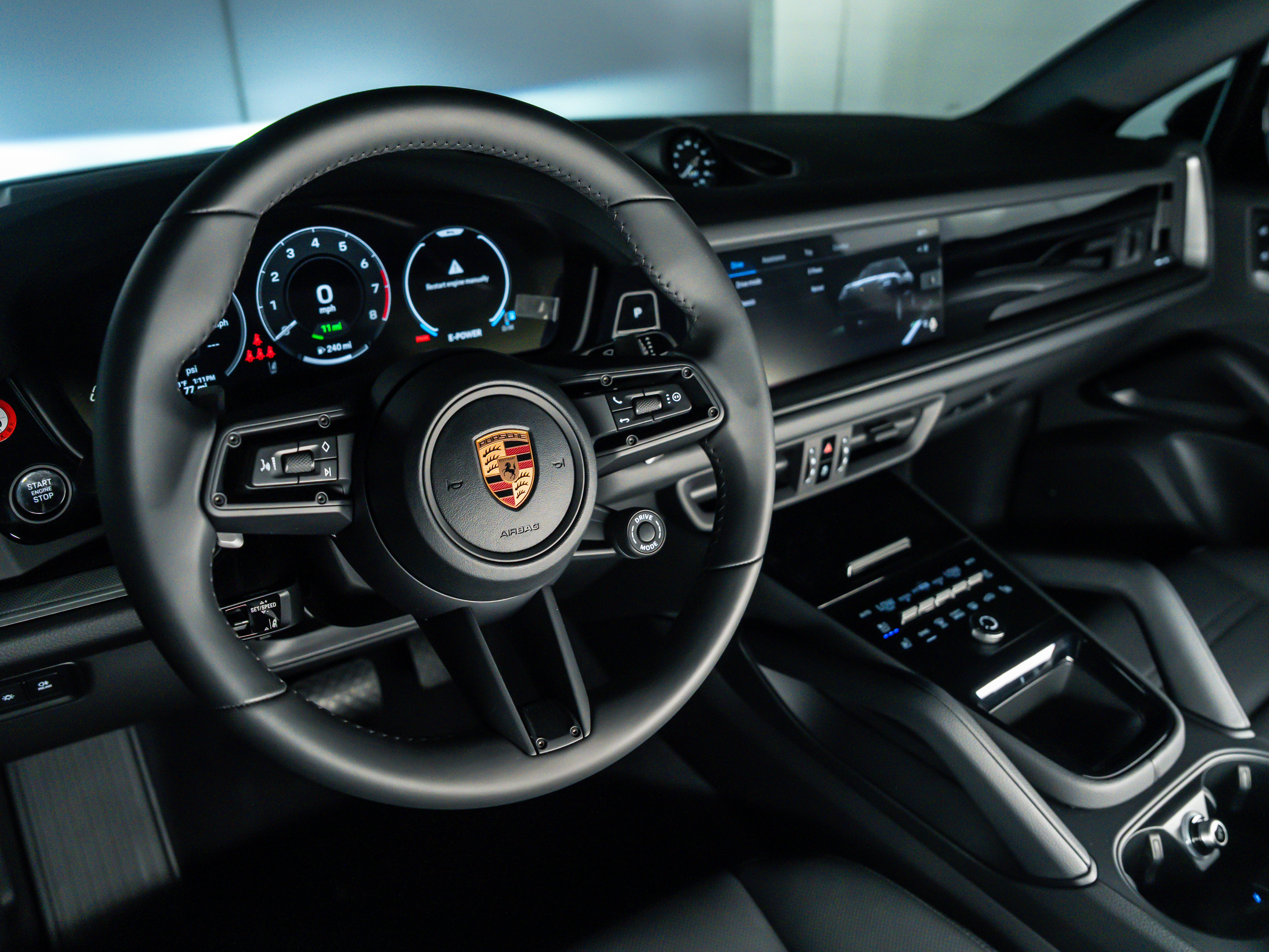 2026 Porsche Cayenne Coupe E-Hybrid