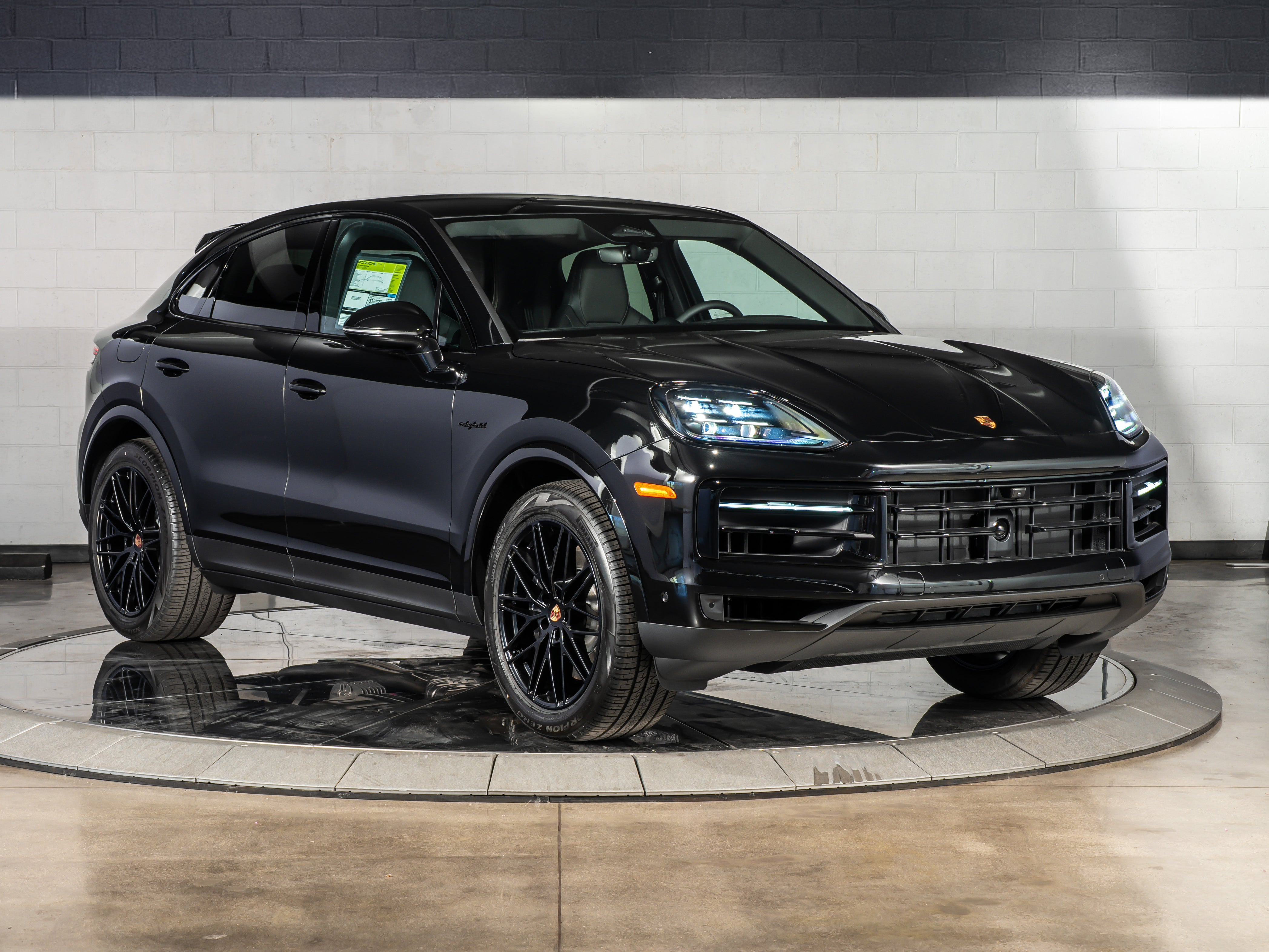 2026 Porsche Cayenne Coupe E-Hybrid