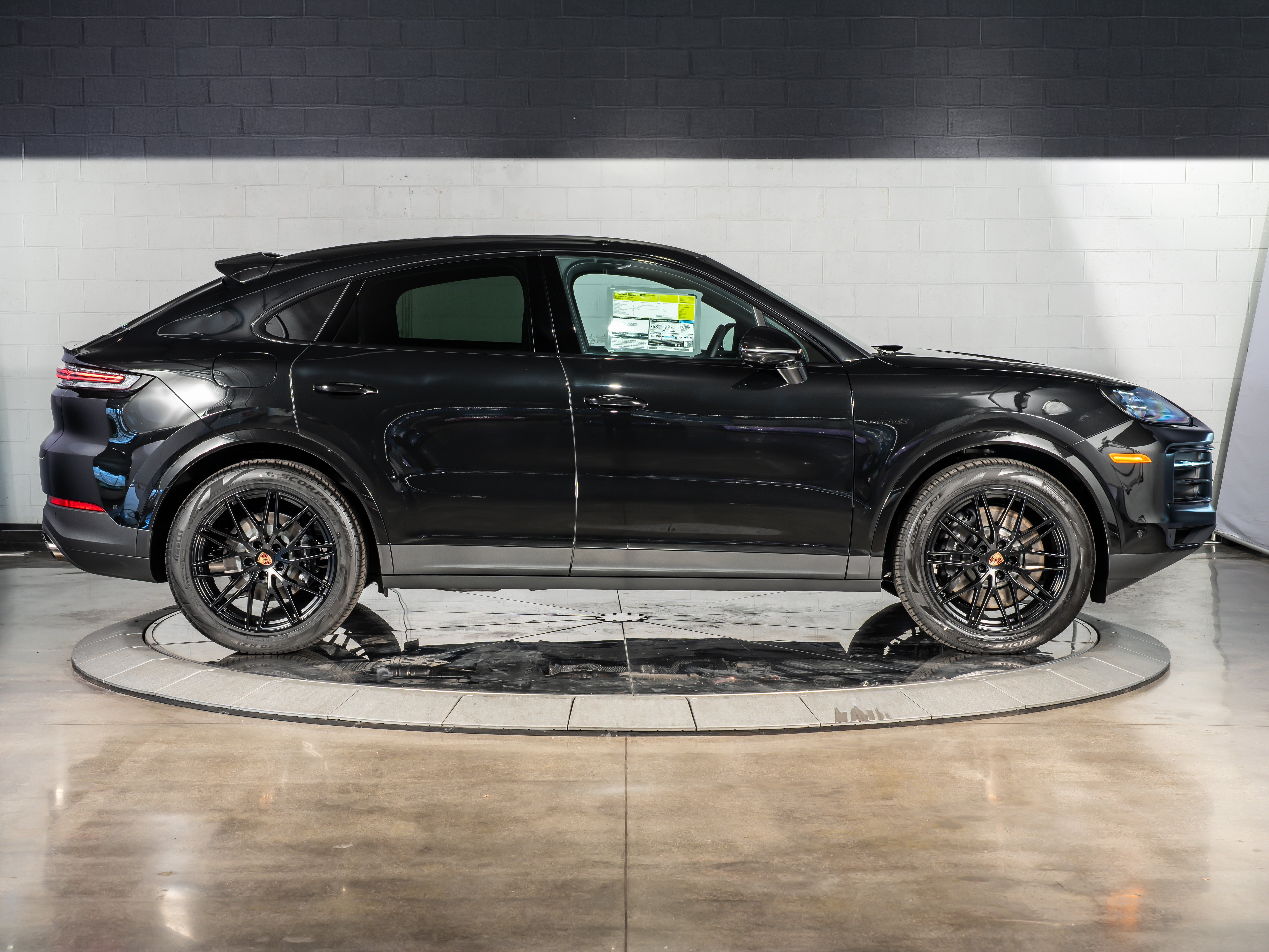 2026 Porsche Cayenne Coupe E-Hybrid