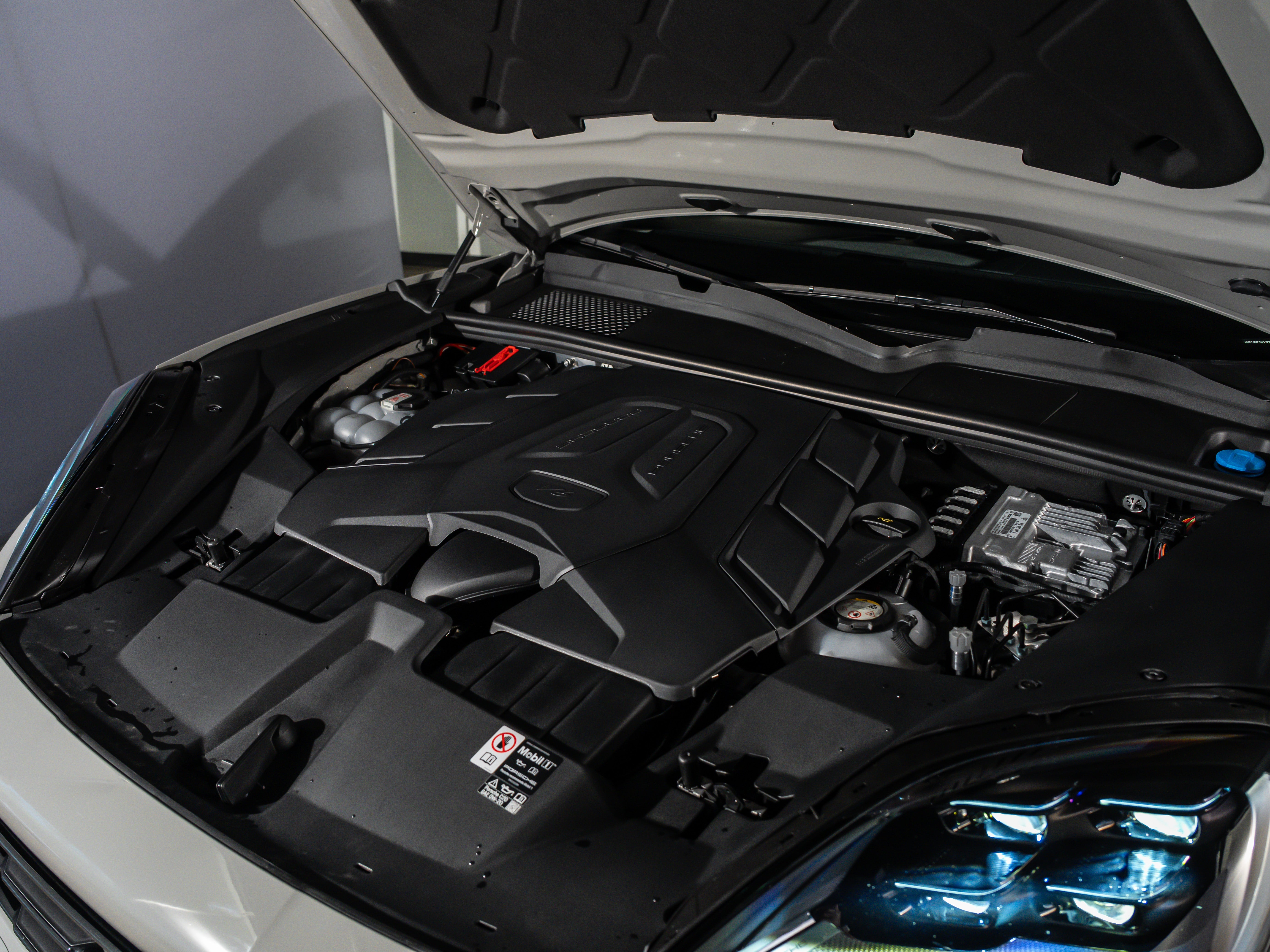 2026 Porsche Cayenne E-Hybrid Coupe E-Hybrid