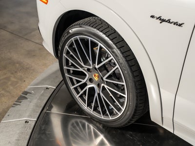 2023 Porsche Cayenne E-Hybrid Coupe Platinum Edition