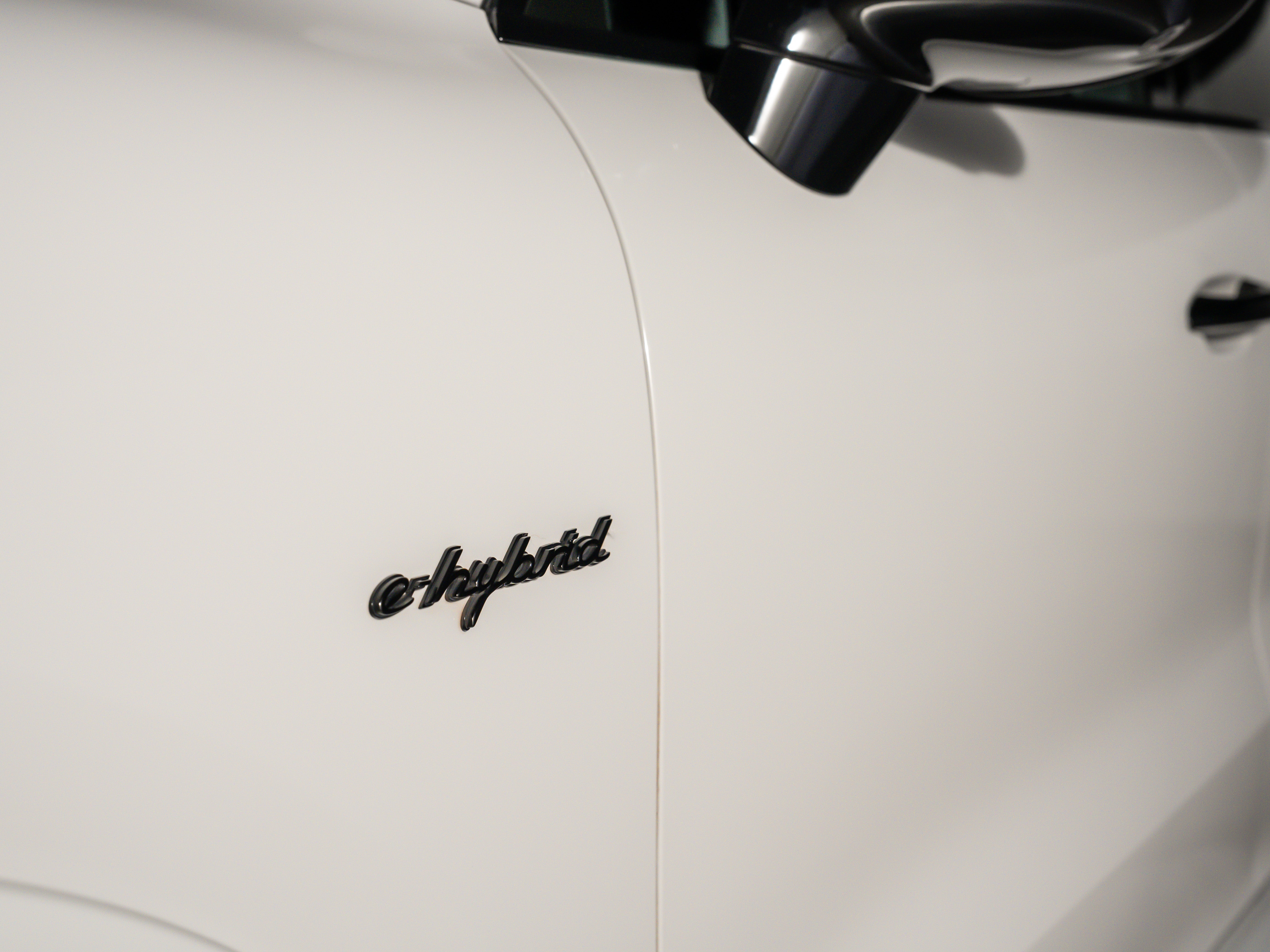 2023 Porsche Cayenne E-Hybrid Coupe Platinum Edition