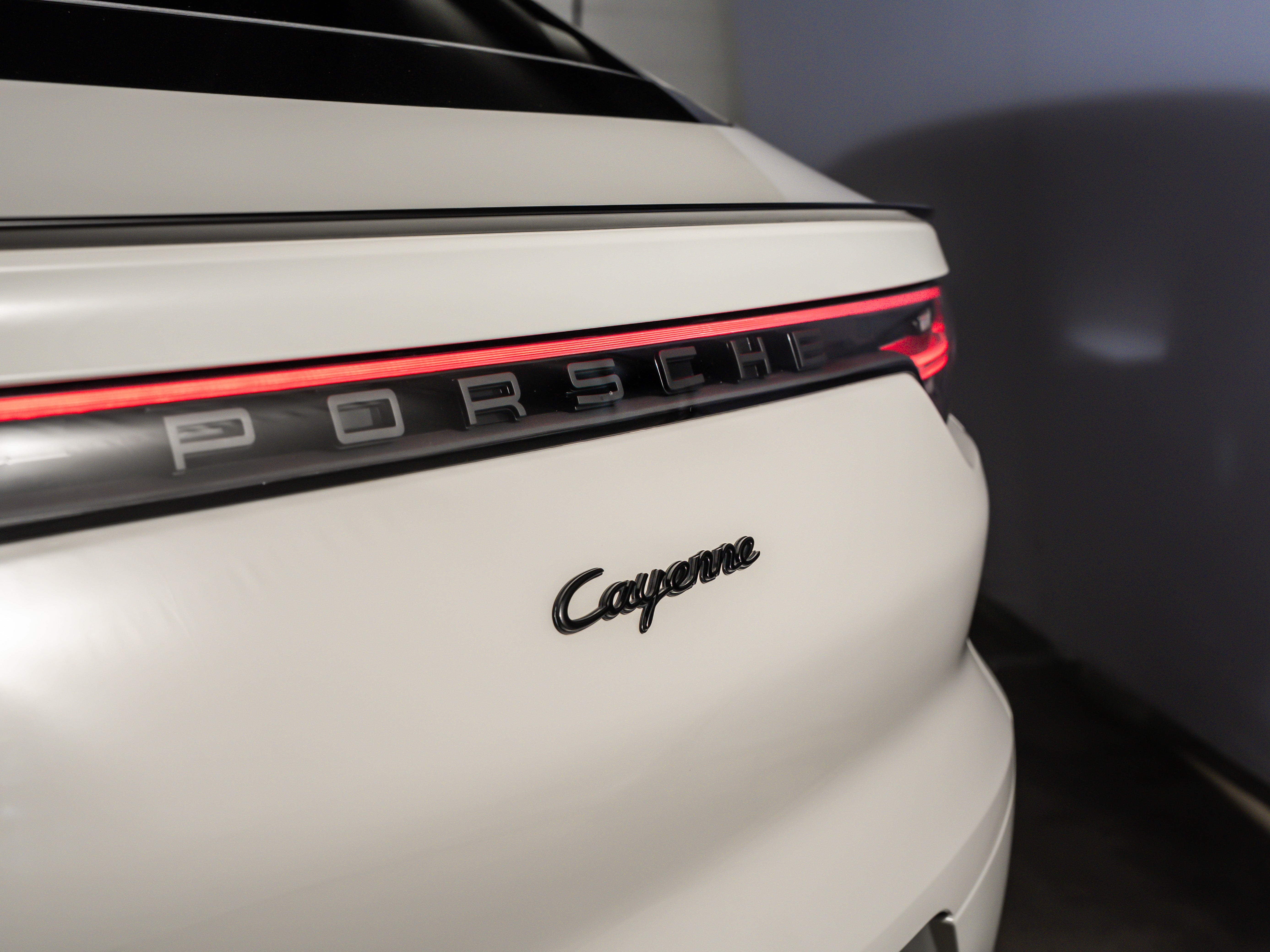 2023 Porsche Cayenne E-Hybrid Coupe Platinum Edition