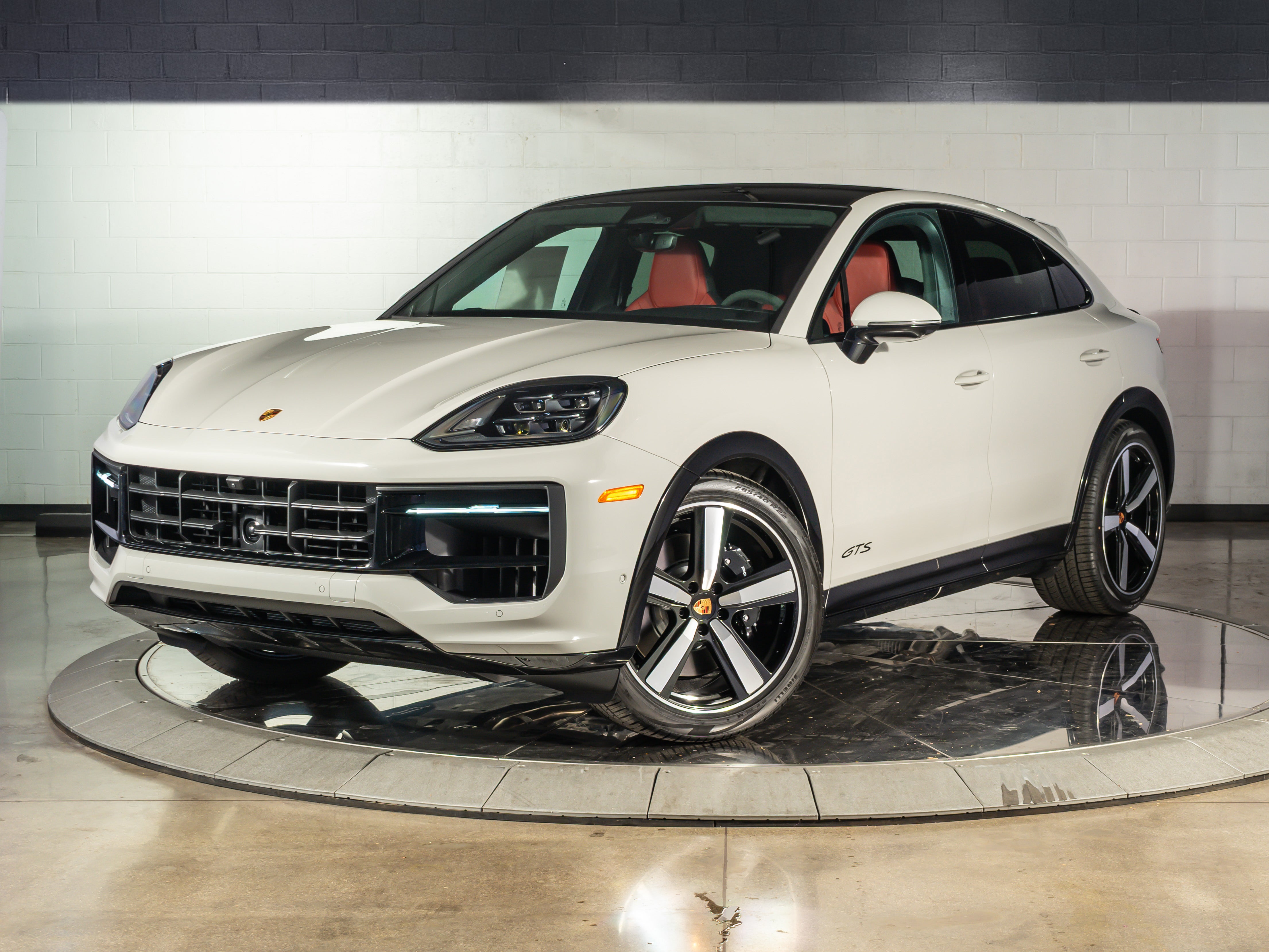 2026 Porsche Cayenne Coupe GTS