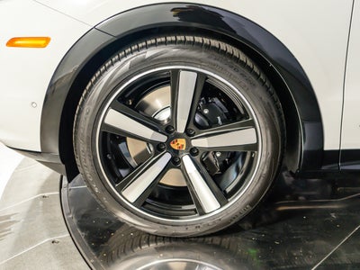 2026 Porsche Cayenne Coupe GTS