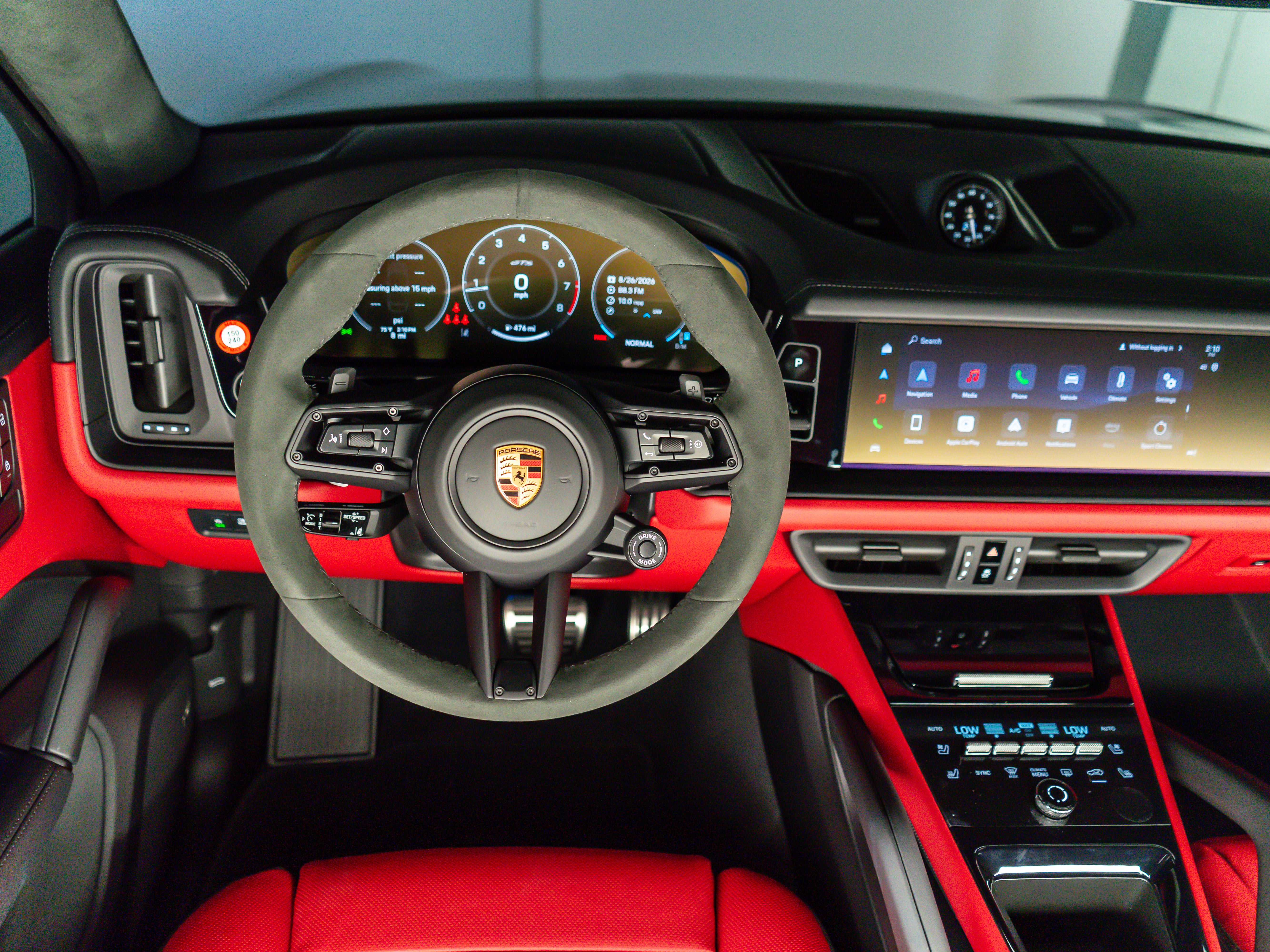 2026 Porsche Cayenne Coupe GTS