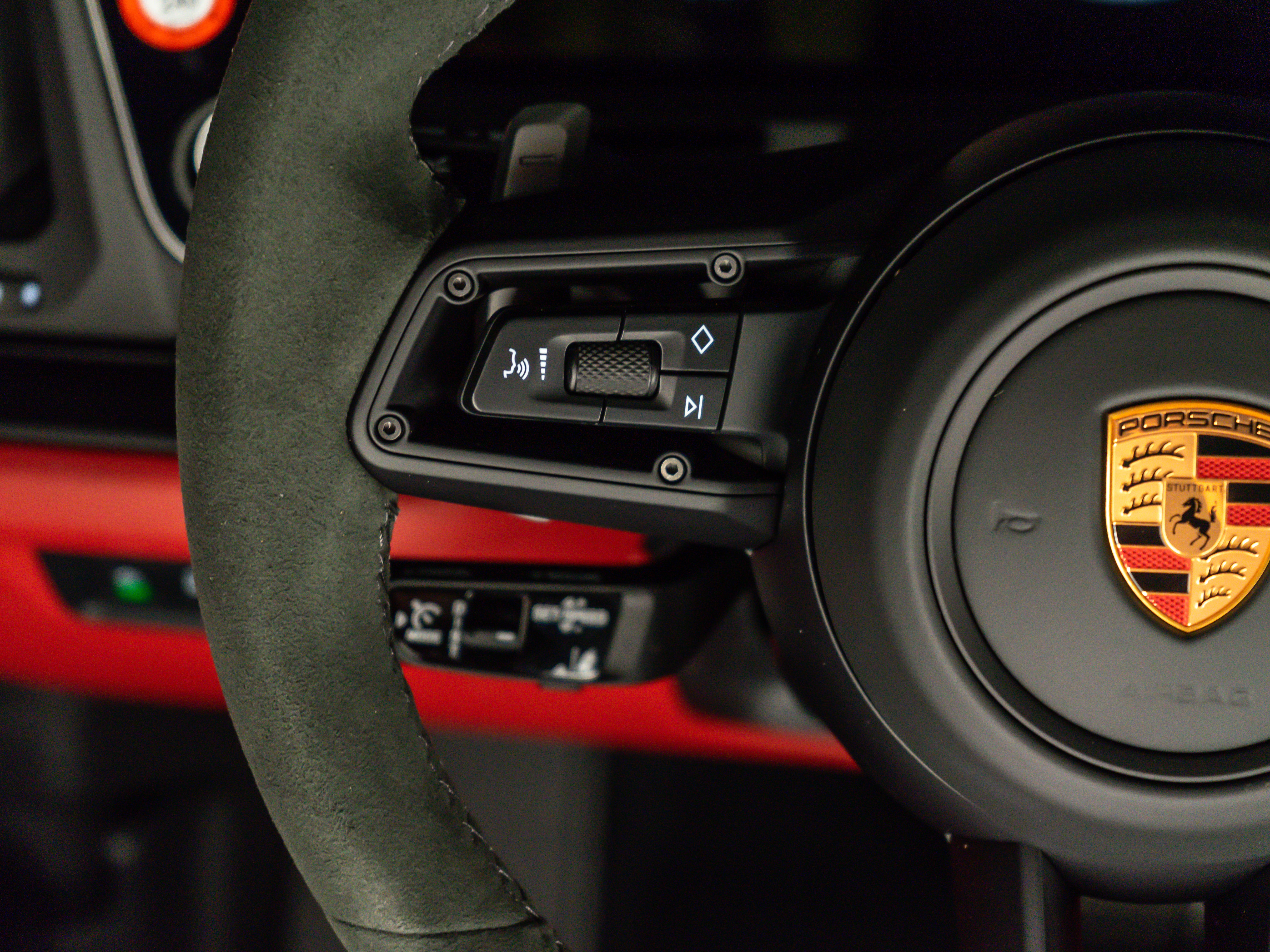 2026 Porsche Cayenne Coupe GTS