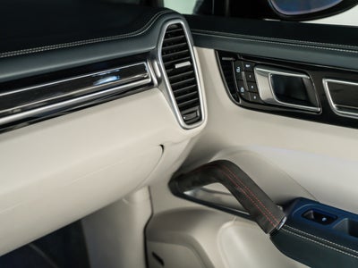 2023 Porsche Cayenne E-Hybrid Coupe Turbo S