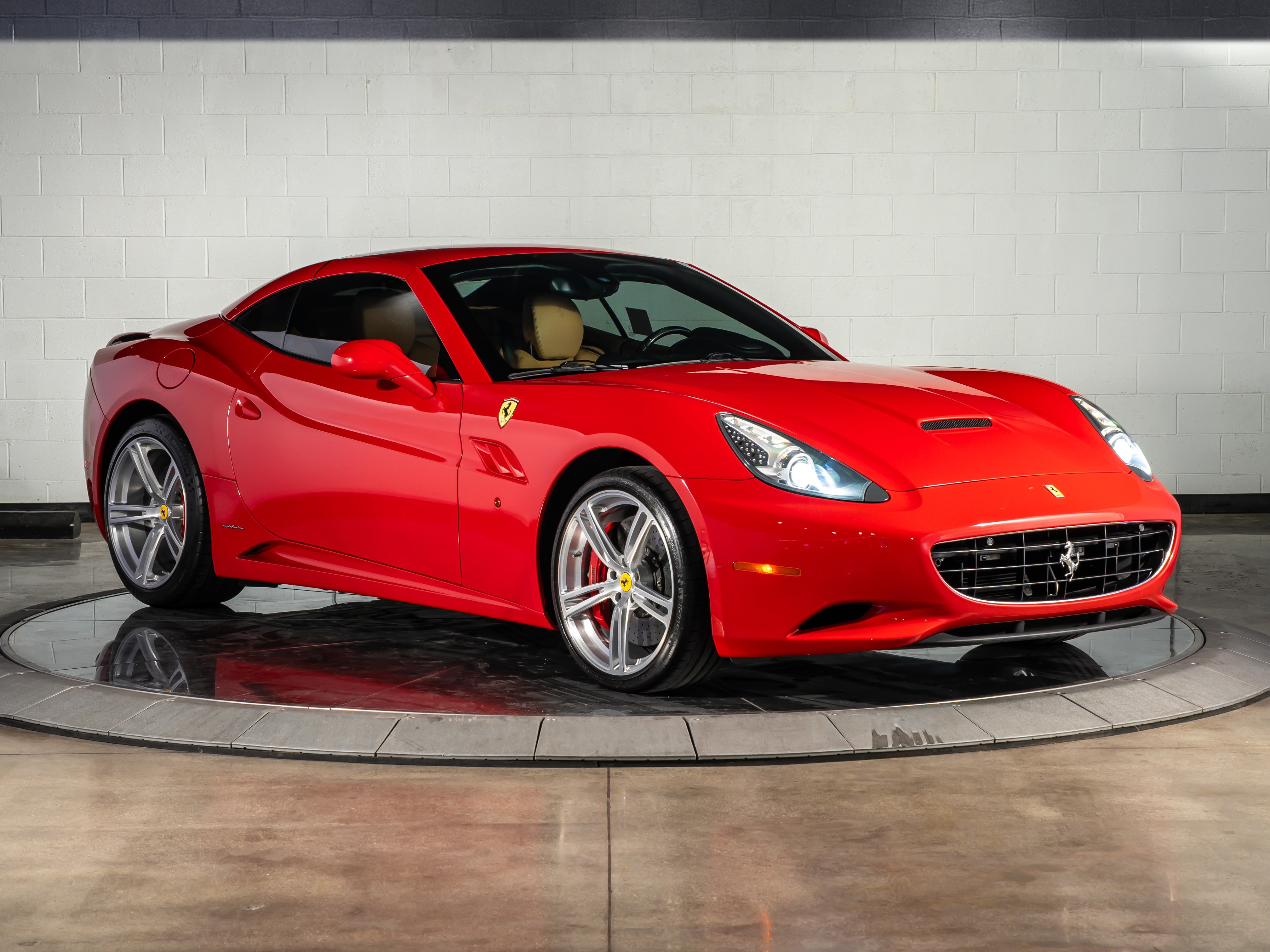 2013 Ferrari California Base