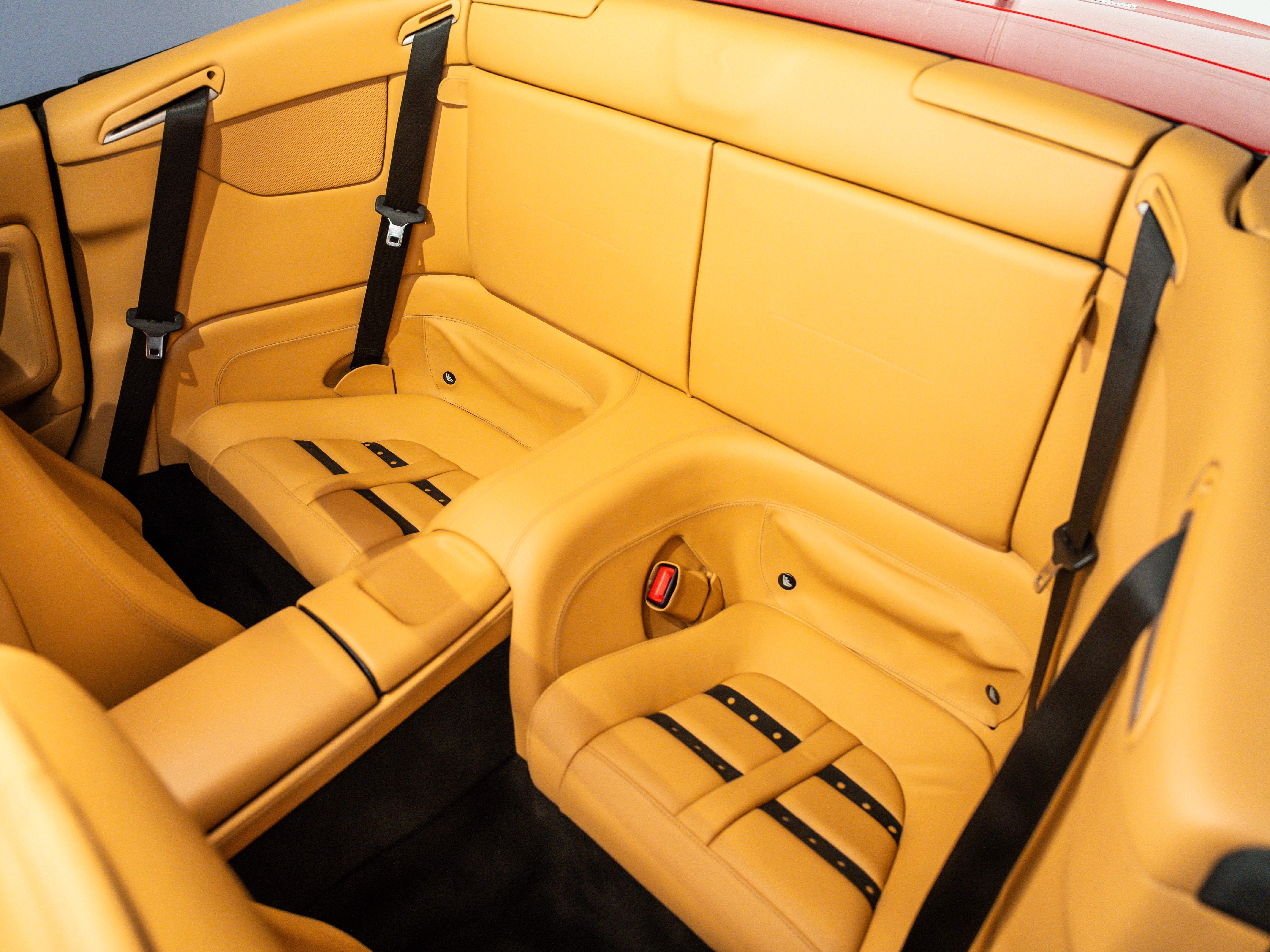 2013 Ferrari California Base