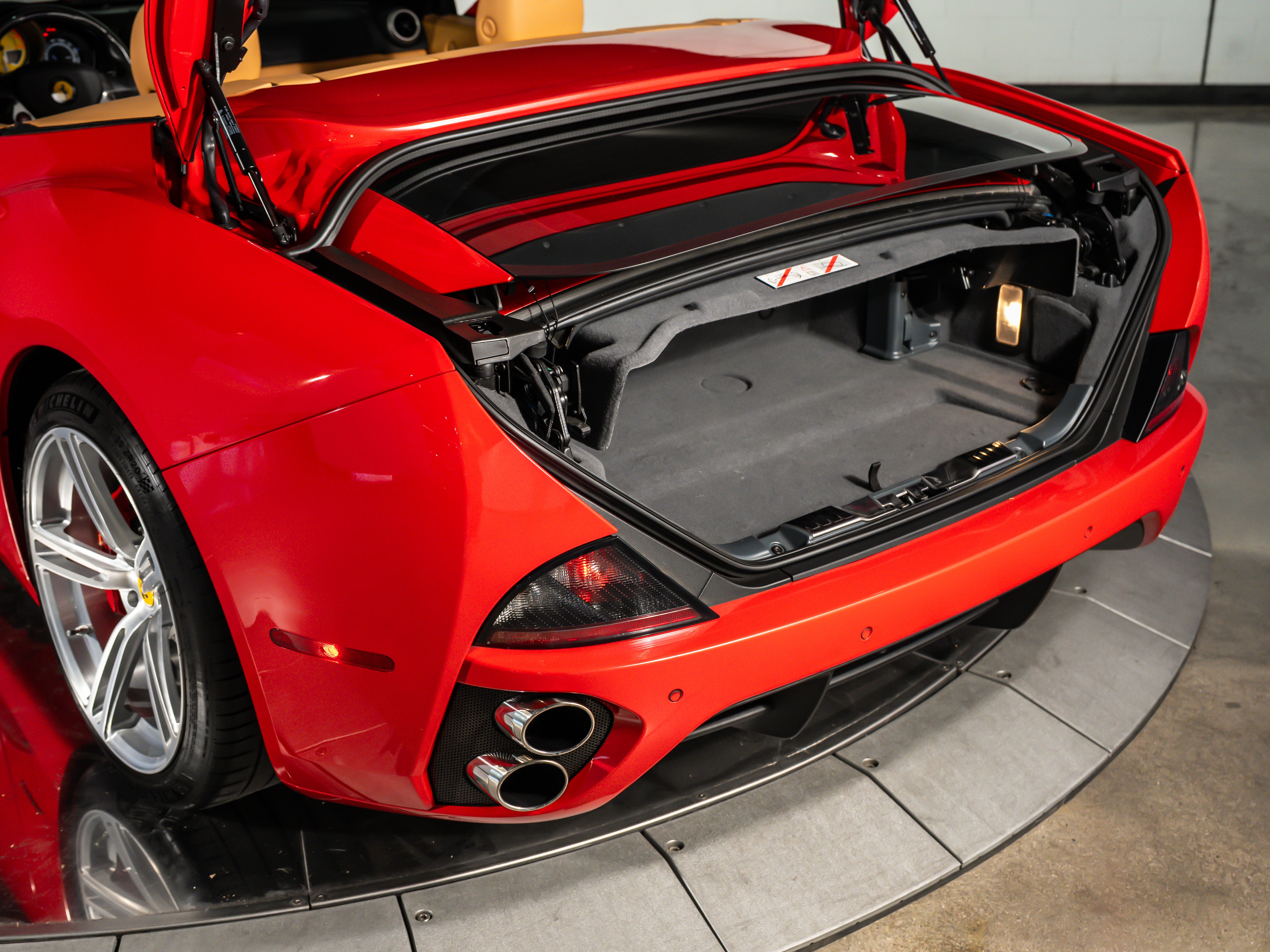 2013 Ferrari California Base