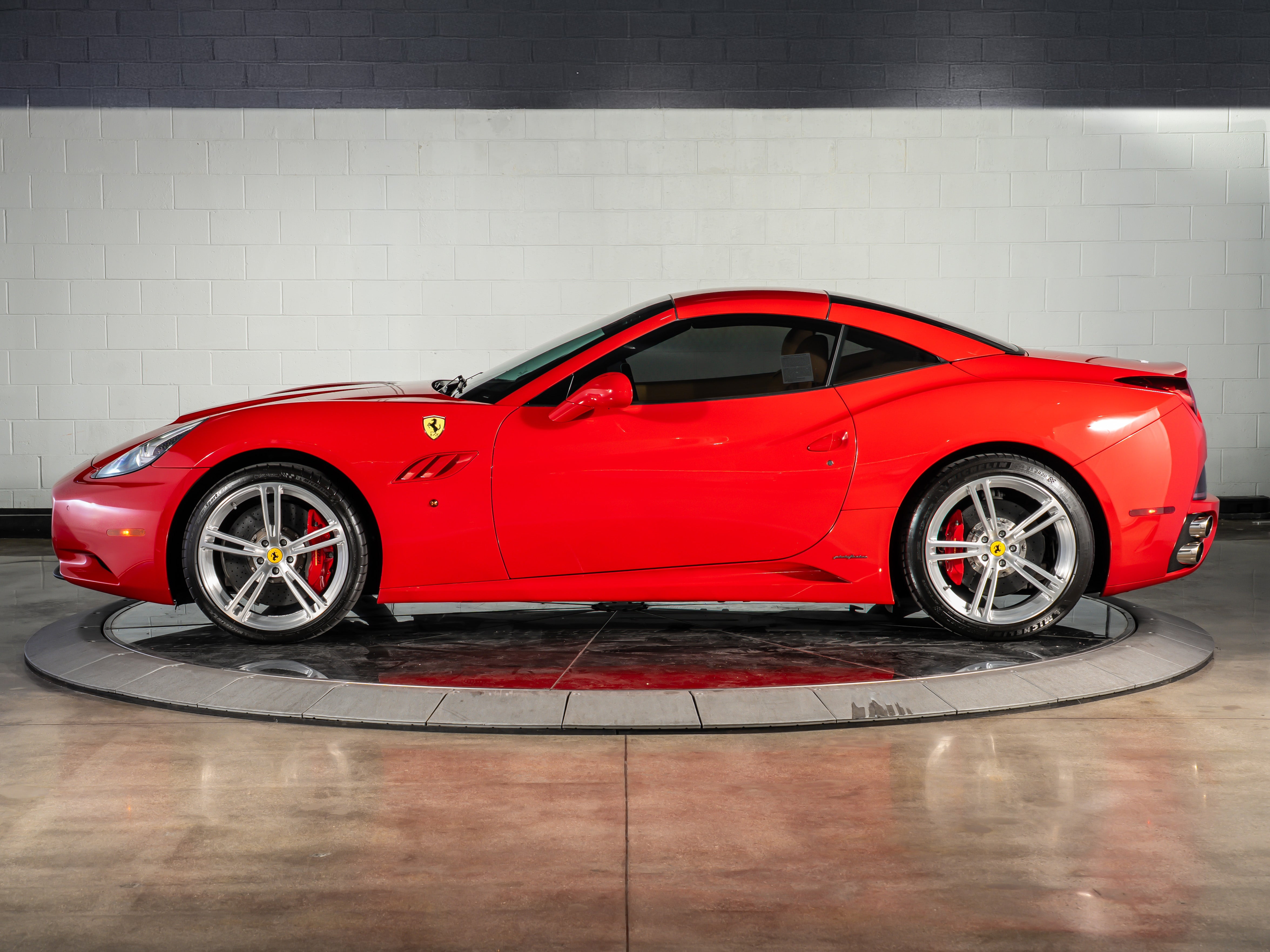 2013 Ferrari California Base